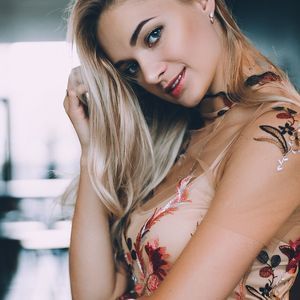 Meet your Posher, Анастасия